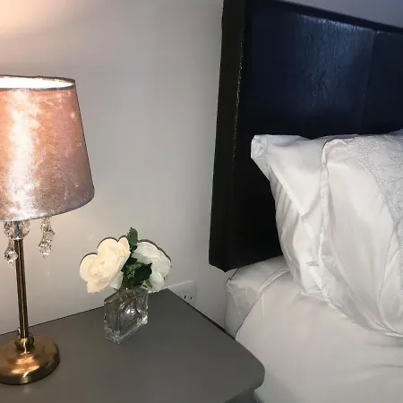 Trinity - 2b Studio Apt *